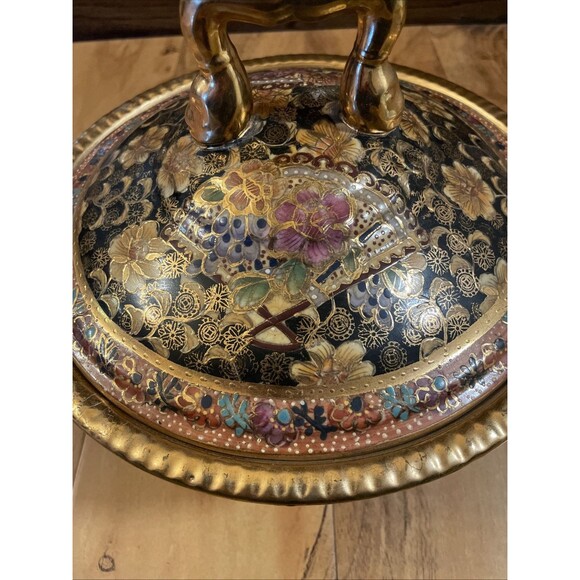 VTG Satsuma Hand Painted Decorated Moriage & Gilt Geishas Covered Footed Dish - Picture 15 of 16